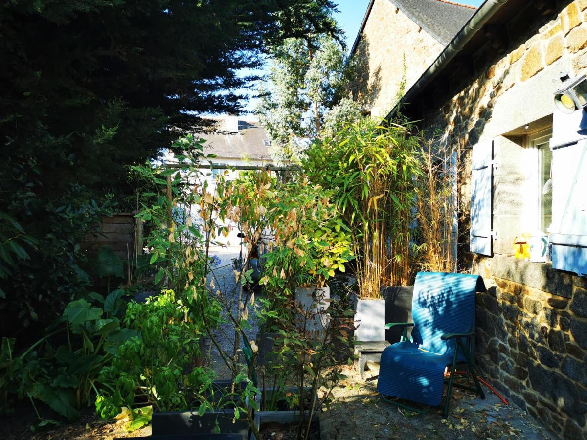 Chambre Arty Chez L'Habitant Saint-Brieuc Exterior photo